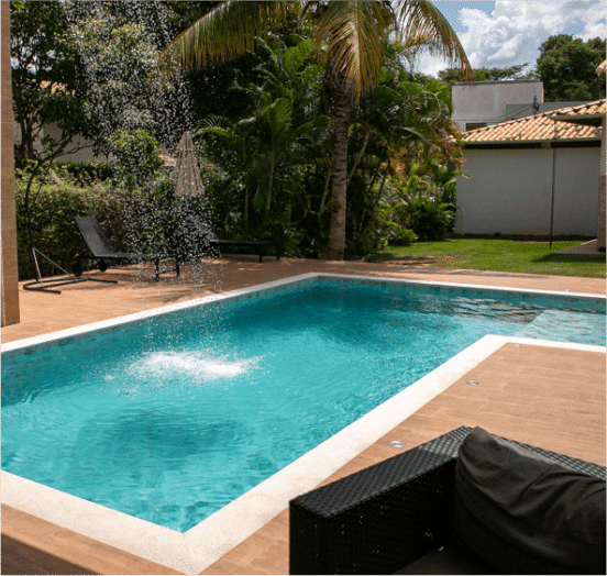 Piscina de Azulejo ou Pastilha